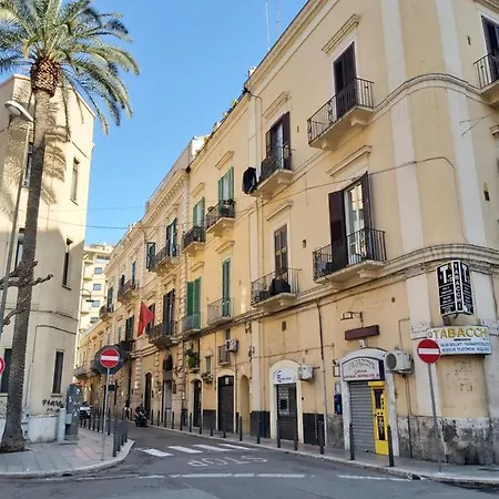 Domus Midì - nel centro della città Bari Exterior foto
